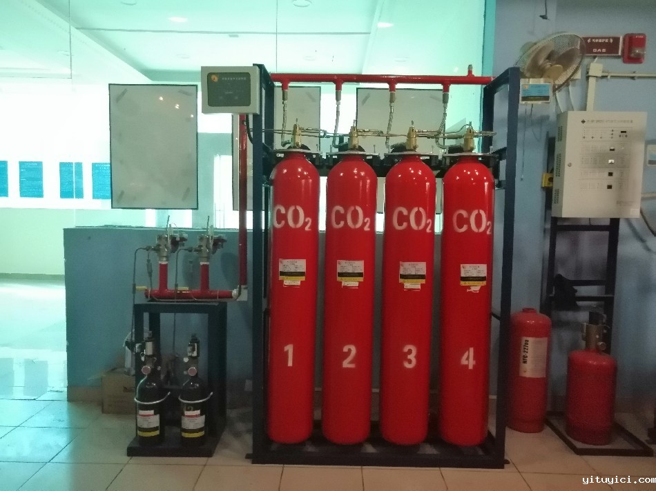 高压二氧化碳气体灭火系统